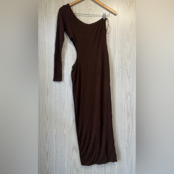 Naked Wardrobe Womens Size L Off The Shoulder Chocolate Brown Dress EUC - Picture 5 of 5